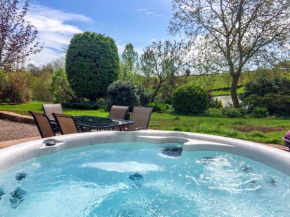 3 Bed in Worcester CC082